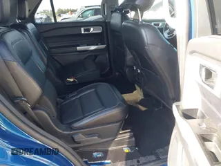 2022 Ford Explorer Limited with VIN 1FMSK8FH6NGA32511, listed as a IAAI auction lot 41982706 with 60,618 mi miles. Bid and sale history available at carsss.com. Image 8.