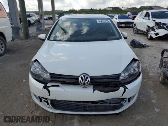 2010 Volkswagen Golf с VIN WVWDA7AJ9AW409966, выставлен на аукционе Copart как лот 45297375 с пробегом 153 550 миль миль и Списание • Salvage title. История ставок и продаж доступна на DreamBid. Изображение 5.