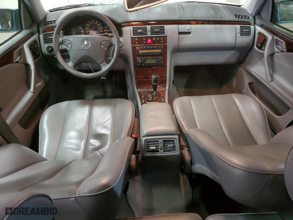 2002 Mercedes-Benz E-Class with VIN WDBJH82J72X062392, listed as a Copart auction lot 87488284 with 229,240 mi miles and Salvage Title. Bid and sale history available at carsss.com. Image 8.