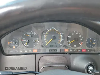 1995 Mercedes-Benz S 320 z VIN WDBGA33E6SA215530, wystawiony jako Copart lot #72429254 z przebiegiem 154 900 mil mil oraz Czysty tytuł • Clean title. Historia ofert i sprzedaży dostępna na DreamBid. Obrazek 9.