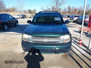 2005 Chevrolet TrailBlazer LT with VIN 1GNDT13S552203593, listed as a IAAI auction lot 41833044 with 195,227 mi miles and . Bid and sale history available at DreamBid. Image 12.