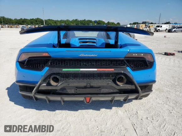2018 Lamborghini Huracan z VIN ZHWUD4ZF2JLA08437, wystawiony jako Copart lot #50956455 z przebiegiem 7412 mil mil oraz Nie do naprawy. Historia ofert i sprzedaży dostępna na DreamBid. Obrazek 6.