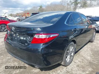 2017 Toyota Camry XLE with VIN 4T1BF1FK2HU754040, listed as a IAAI auction lot 41844369 with 247,772 mi miles. Bid and sale history available at carsss.com. Image 4.