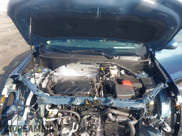 2025 Buick Encore GX Sport Touring with VIN KL4AMDSL0SB002033, listed as a IAAI auction lot 41548656 with 6,559 mi miles and . Bid and sale history available at DreamBid. Image 10.