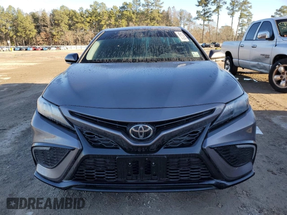 2024 Toyota Camry SE with VIN 4T1G11AK1RU202493, listed as a Copart auction lot 46630195 with 30,374 mi miles and Salvage Title. Bid and sale history available at carsss.com. Image 5.
