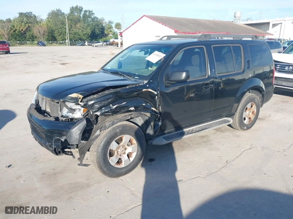 2012 Nissan Pathfinder SV with VIN 5N1AR1NN3CC620795, listed as a IAAI auction lot 41195522 with 120,930 mi miles. Bid and sale history available at carsss.com. Image 2.