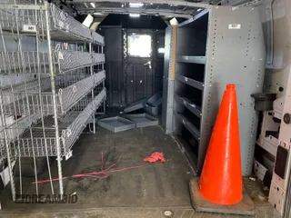 2016 Ford Transit Cargo с VIN 1FTYE1YM3GKB08659, выставлен на аукционе IAAI как лот 42556193 с пробегом 193 278 миль миль и . История ставок и продаж доступна на DreamBid. Изображение 26.