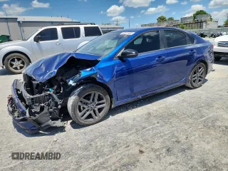 2021 Kia Forte GT-Line with VIN 3KPF34AD1ME342001, listed as a Copart auction lot 62531695 with 40,448 mi miles and Salvage title. Bid and sale history available at DreamBid. Image 1.
