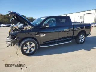 2019 Ram 1500 Big Horn z VIN 1C6RR6LT6KS665215, wystawiony jako Copart lot #81687094 z przebiegiem 64 100 mil mil oraz Szkoda całkowita • Salvage title. Historia ofert i sprzedaży dostępna na DreamBid. Obrazek 1.