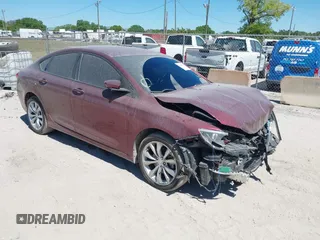 2016 Chrysler 200 S z VIN 1C3CCCBB2GN180460, wystawiony jako IAAI lot #41860787 z przebiegiem 105 236 mil mil oraz . Historia ofert i sprzedaży dostępna na DreamBid. Obrazek 1.