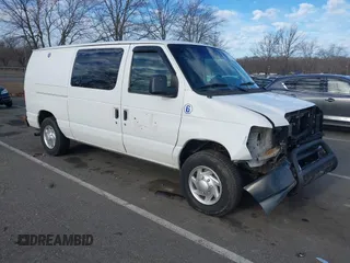2011 Ford Econoline Cargo Commercial with VIN 1FTNE1EL5BDA40568, listed as a IAAI auction lot 41211154 with 182,527 mi miles. Bid and sale history available at carsss.com. Image 1.