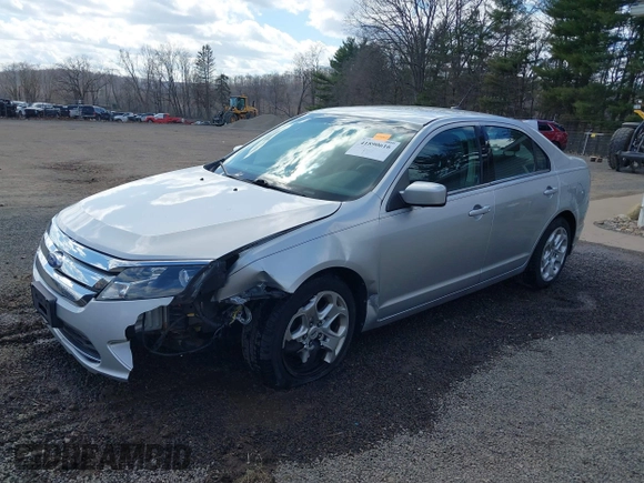 2011 Ford Fusion SE with VIN 3FAHP0HA8BR273529, listed as a IAAI auction lot 41890616 with 85,486 mi miles. Bid and sale history available at carsss.com. Image 17.