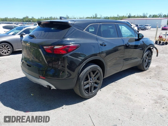 2020 Chevrolet Blazer LT z VIN 3GNKBBRA1LS539080, wystawiony jako IAAI lot #41842786 z przebiegiem 11 301 mil mil oraz . Historia ofert i sprzedaży dostępna na DreamBid. Obrazek 4.