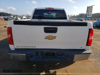2007 Chevrolet Silverado 1500 LT w/1LT with VIN 1GCEC19J97Z652748, listed as a Copart auction lot 85038084 with 299,328 mi miles and Clean Title. Bid and sale history available at carsss.com. Image 6.