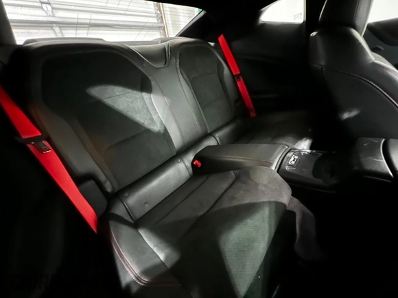 2023 Chevrolet Camaro ZL1 z VIN 1G1FK1R63P0118032, wystawiony jako Copart lot #51035795 z przebiegiem 9030 mil mil oraz Szkody całkowita. Historia ofert i sprzedaży dostępna na DreamBid. Obrazek 6.