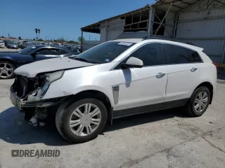 2015 Cadillac SRX z VIN 3GYFNAE32FS639738, wystawiony jako Copart lot #52092335 z przebiegiem 176 110 mil mil oraz Szkoda całkowita • Salvage title. Historia ofert i sprzedaży dostępna na DreamBid. Obrazek 1.