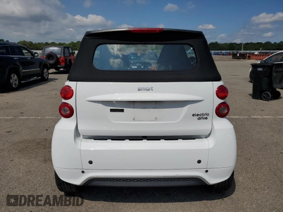 2014 Smart fortwo with VIN WMEEK9AA3EK806228, listed as a Copart auction lot 63858905 with 13,317 mi miles and Clean title. Bid and sale history available at DreamBid. Image 6.