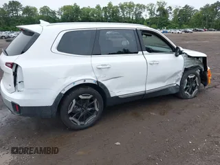 2024 Kia Telluride S z VIN 5XYP6DGC8RG535265, wystawiony jako IAAI lot #42514272 z przebiegiem 22 228 mil mil oraz . Historia ofert i sprzedaży dostępna na DreamBid. Obrazek 4.