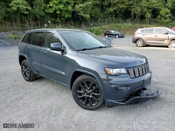 2018 Jeep Grand Cherokee Upland with VIN 1C4RJFAG0JC267657, listed as a Copart auction lot 71676714 with 70,059 mi miles and Non Repairable. Bid and sale history available at carsss.com. Image 11.