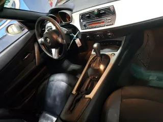 2005 BMW Z4 3.0i with VIN 4USBT53555LU09714, listed as a Copart auction lot 43445835 with 157,587 mi miles and Clean title. Bid and sale history available at DreamBid. Image 8.