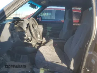 2002 GMC Sonoma SLS with VIN 1GTDT19W728210959, listed as a Copart auction lot 77271144 with 219,083 mi miles and Salvage Title. Bid and sale history available at carsss.com. Image 7.