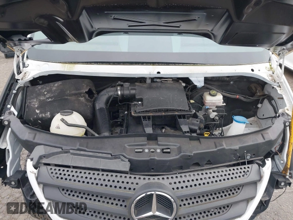 2016 Mercedes-Benz Sprinter Cargo with VIN WD3PE7DD6GP339069, listed as a IAAI auction lot 41837867 with 53,121 mi miles. Bid and sale history available at carsss.com. Image 10.