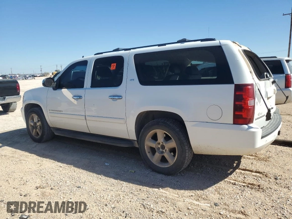 2007 Chevrolet Suburban LT with VIN 3GNFC16097G300308, listed as a Copart auction lot 84014154 with 168,618 mi miles and Salvage title. Bid and sale history available at DreamBid. Image 2.