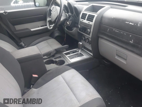 2008 Dodge Nitro SLT with VIN 1D8GU58K58W177983, listed as a IAAI auction lot 41447138 with 184,004 mi miles. Bid and sale history available at carsss.com. Image 5.