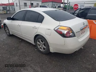 2010 Nissan Altima S with VIN 1N4AL2AP3AN446656, listed as a IAAI auction lot 42107672 with 183,943 mi miles and . Bid and sale history available at DreamBid. Image 3.