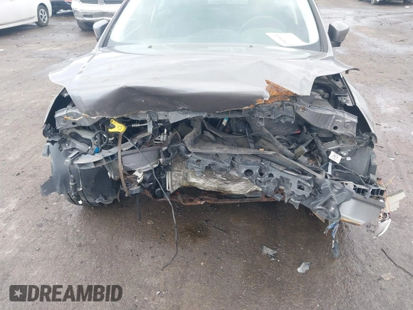 2013 Ford Focus SE with VIN 1FADP3F27DL233262, listed as a IAAI auction lot 41734903 with 149,680 mi miles. Bid and sale history available at carsss.com. Image 6.