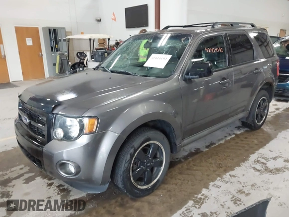 2012 Ford Escape XLT с VIN 1FMCU9DG8CKC51396, выставлен на аукционе IAAI как лот 42414192 с пробегом 162 825 миль миль и . История ставок и продаж доступна на DreamBid. Изображение 2.