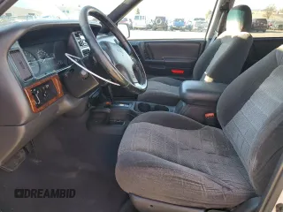 1998 Jeep Grand Cherokee Laredo с VIN 1J4GZ58YXWC134866, выставлен на аукционе Copart как лот 84514074 с пробегом 193 802 миль миль и Списание • Salvage title. История ставок и продаж доступна на DreamBid. Изображение 7.