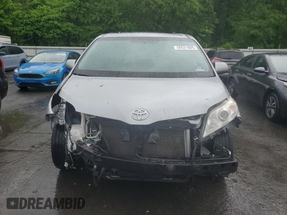 2017 Toyota Sienna XLE Auto Access Seat z VIN 5TDYZ3DC8HS848456, wystawiony jako Copart lot #56531805 z przebiegiem 115 716 mil mil oraz Szkoda całkowita • Salvage title. Historia ofert i sprzedaży dostępna na DreamBid. Obrazek 5.