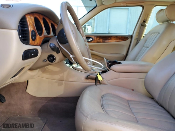 2000 Jaguar XJ with VIN SAJDA14C2YLF11720, listed as a Copart auction lot 73523584 with 119,188 mi miles and Clean Title. Bid and sale history available at carsss.com. Image 7.