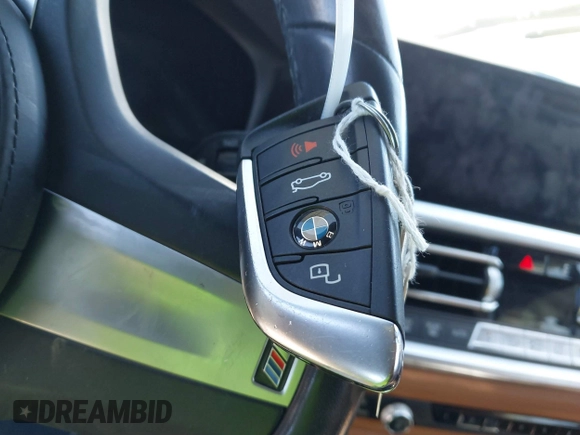 2022 BMW 3 Series 330i with VIN 3MW5R1J04N8C30165, listed as a IAAI auction lot 41412370 with 49,015 mi miles and . Bid and sale history available at DreamBid. Image 11.