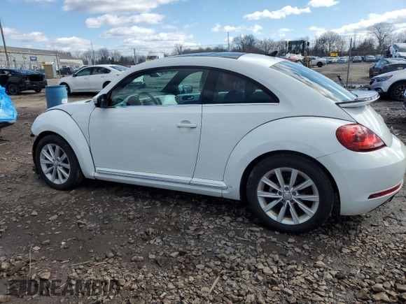 2019 Volkswagen Beetle SE with VIN 3VWJD7AT7KM707314, listed as a Copart auction lot 45299335 with 35,919 mi miles and Salvage title. Bid and sale history available at DreamBid. Image 2.