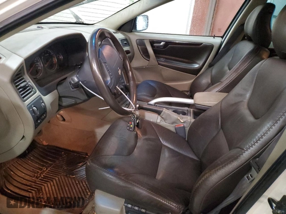 2003 Volvo V70 XC70 z VIN YV1SZ59H831103521, wystawiony jako Copart lot #80958954 z przebiegiem 153 551 mil mil oraz Szkoda całkowita • Salvage title. Historia ofert i sprzedaży dostępna na DreamBid. Obrazek 7.