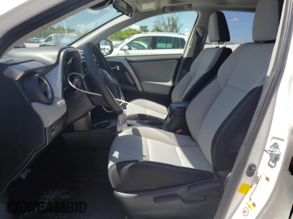 2018 Toyota RAV4 XLE z VIN JTMWFREVXJD127480, wystawiony jako Copart lot #61004625 z przebiegiem 33 179 mil mil oraz Szkoda całkowita • Salvage title. Historia ofert i sprzedaży dostępna na DreamBid. Obrazek 7.