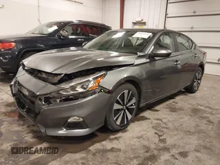 2022 Nissan Altima SV with VIN 1N4BL4DV3NN411177, listed as a IAAI auction lot 41694430 with 24,583 mi miles and . Bid and sale history available at carsss.com. Image 17.