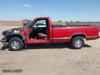 1989 Chevrolet C/K 1500 with VIN 1GCDC14K3KZ252768, listed as a IAAI auction lot 39352514 with 158,435 mi miles. Bid and sale history available at carsss.com. Image 15.