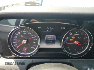 2019 Mercedes-Benz E 300 with VIN WDDZF4KB5KA637769, listed as a Copart auction lot 60450135 with 6,652 mi miles and Clean title. Bid and sale history available at DreamBid. Image 9.