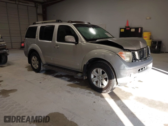 2005 Nissan Pathfinder SE with VIN 5N1AR18UX5C749610, listed as a IAAI auction lot 41109719 with 230,042 mi miles. Bid and sale history available at carsss.com. Image 1.