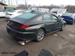 2021 Hyundai Sonata SEL with VIN 5NPEF4JA3MH092362, listed as a IAAI auction lot 41178559 with 1 mi miles. Bid and sale history available at carsss.com. Image 4.