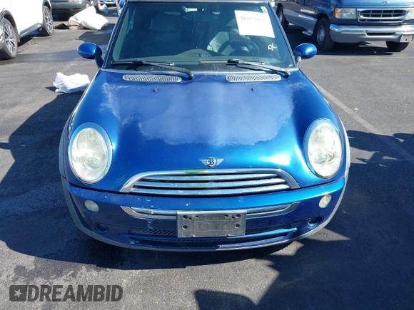 2007 MINI Convertible with VIN WMWRF33507TG16644, listed as a IAAI auction lot 40058098 with 163,215 mi miles and . Bid and sale history available at DreamBid. Image 6.
