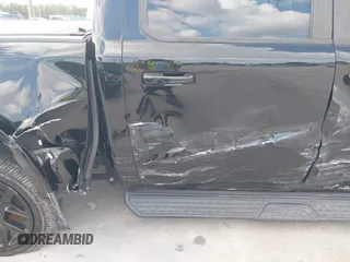 2021 Ram 1500 Laramie с VIN 1C6SRFJT3MN520395, выставлен на аукционе IAAI как лот 42323026 с пробегом 52 150 миль миль и . История ставок и продаж доступна на DreamBid. Изображение 18.