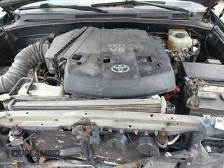 2004 Toyota 4Runner SR5 with VIN JTEBU14R648016279, listed as a IAAI auction lot 41952353 with 165,699 mi miles and . Bid and sale history available at DreamBid. Image 10.