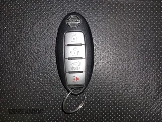 2015 Nissan Rogue SV z VIN 5N1AT2MV6FC903897, wystawiony jako IAAI lot #42353248 z przebiegiem 71 895 mil mil oraz . Historia ofert i sprzedaży dostępna na DreamBid. Obrazek 11.