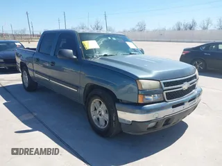 2006 Chevrolet Silverado 1500 LT1 with VIN 2GCEC13T361159942, listed as a IAAI auction lot 41765495 with 309,039 mi miles. Bid and sale history available at carsss.com. Image 1.
