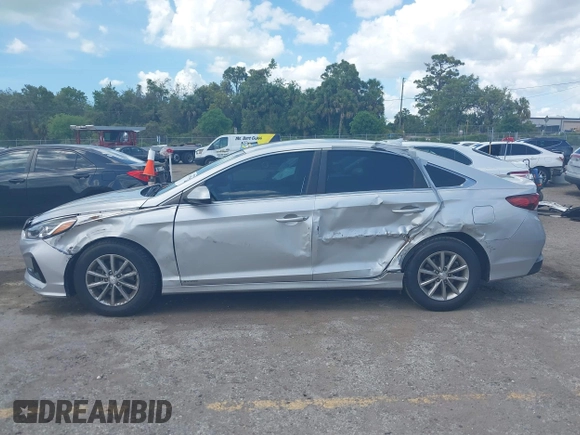 2019 Hyundai Sonata SE with VIN 5NPE24AF6KH746694, listed as a IAAI auction lot 41957791 with 80,851 mi miles and . Bid and sale history available at DreamBid. Image 14.