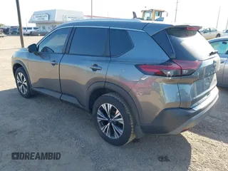 2023 Nissan Rogue SV z VIN 5N1BT3BA8PC674196, wystawiony jako IAAI lot #42009297 z przebiegiem Nie podano mil oraz . Historia ofert i sprzedaży dostępna na DreamBid. Obrazek 3.
